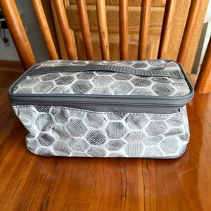 Thirty-One Glamour Case